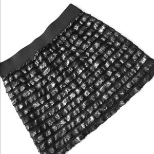 Fitted black skirt 💌